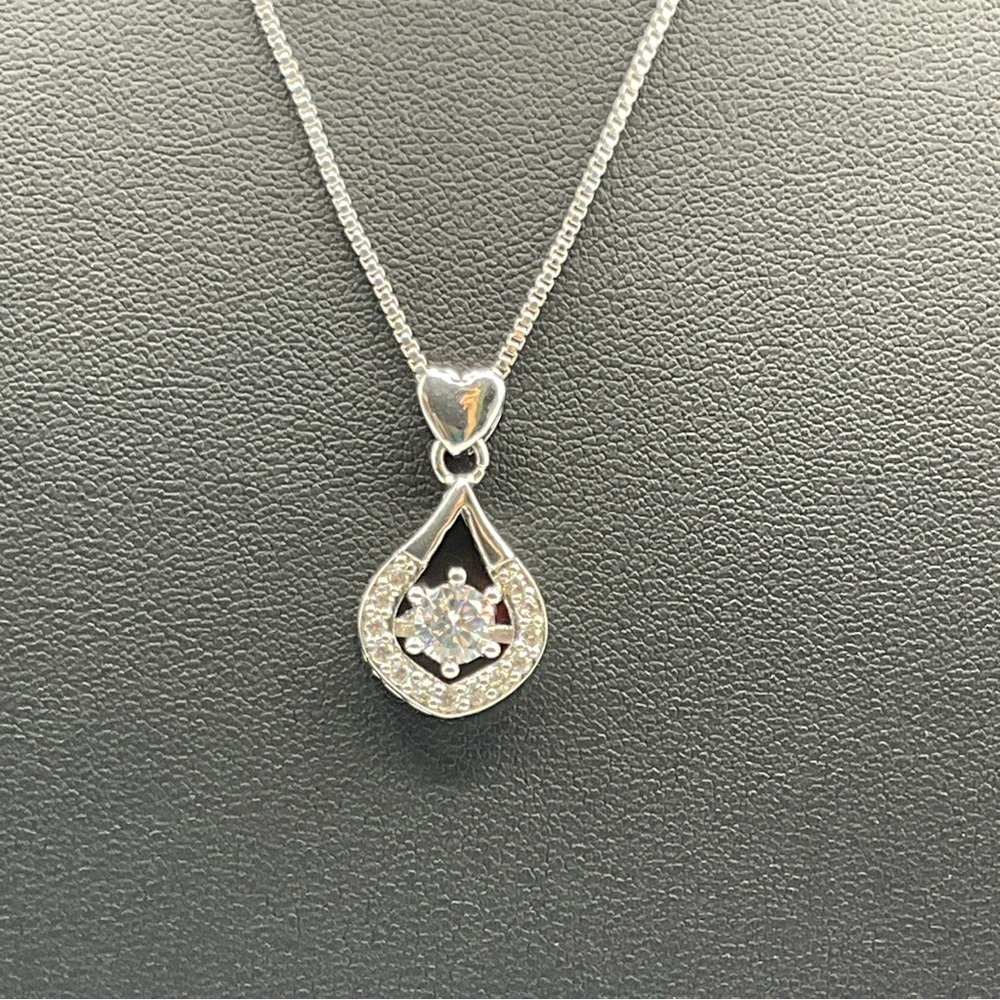 Necklace CZ White Gold Plated Tear Drop Heart Pendant Clear Rhinestone Jewelry